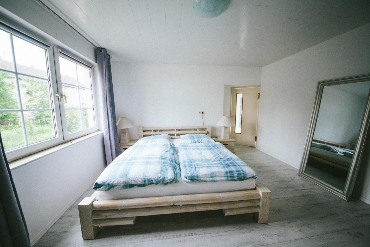 Grosse & Voll Ausgestattete Apartments, Studios, Doppelzimmer, Workspace, Parkplatz, Netflix, Prime & Schnelles Wifi In Ruhiger Lage Mit Garten Rudolstadt Kültér fotó