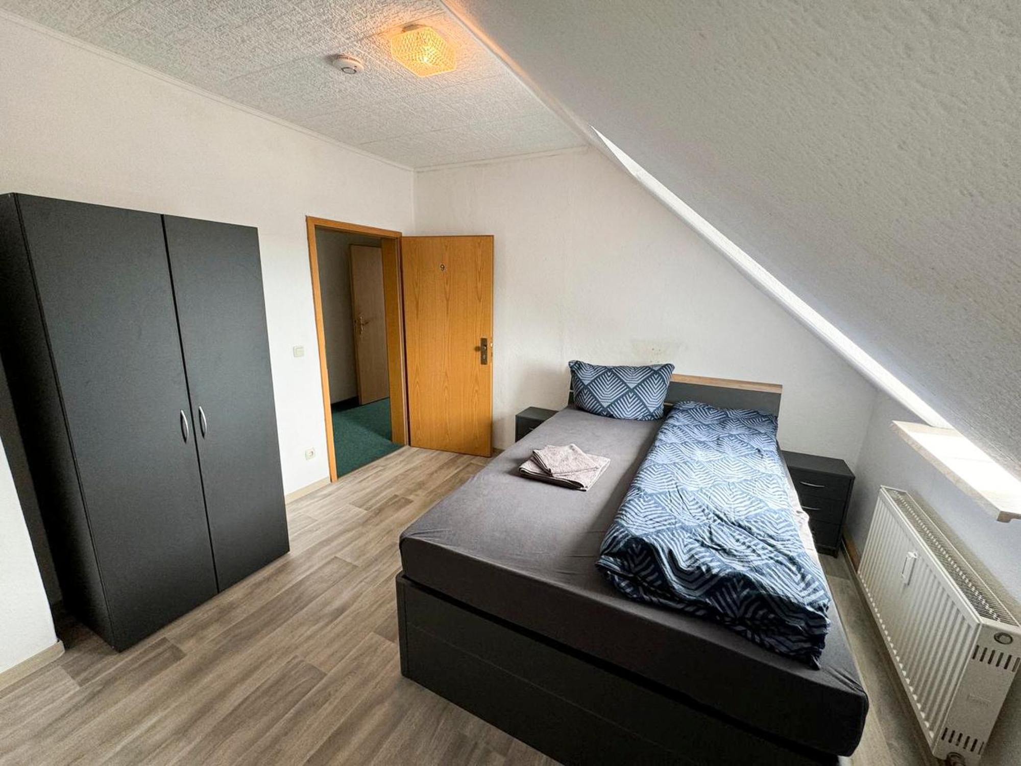 Grosse & Voll Ausgestattete Apartments, Studios, Doppelzimmer, Workspace, Parkplatz, Netflix, Prime & Schnelles Wifi In Ruhiger Lage Mit Garten Rudolstadt Kültér fotó